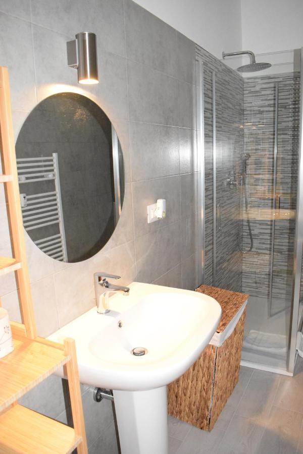 L'arche Comfort&relax - Gambara Square Di Via Palma Appartement *